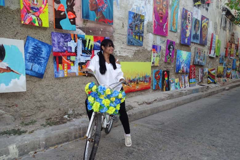 Tour Del Arte Urbano En Bicicleta Por Cartagena De Indias