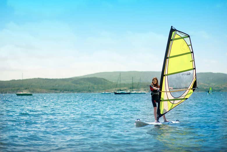 Curso De Windsurf En Fornells Reserva Online En Civitatis