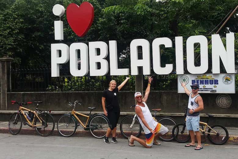 Tour En Bicicleta De Bamb Por El Barrio Poblacion De Manila