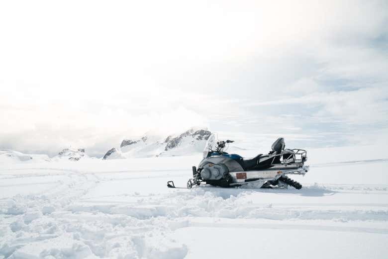 Excursión a la cueva de hielo del glaciar Langjökull Paseo en moto de