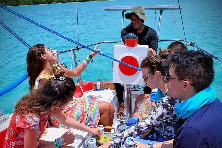 Paseo En Velero Privado Por La Laguna Bacalar Civitatis M Xico