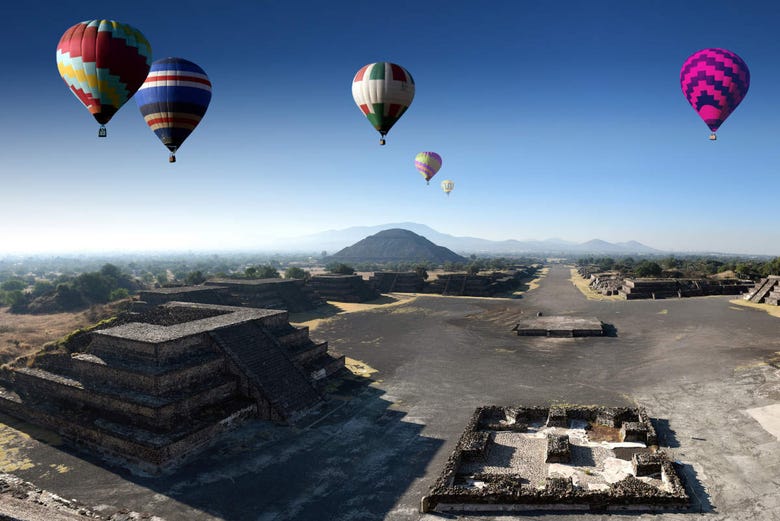 Join us on a hot air balloon ride from Mexico City