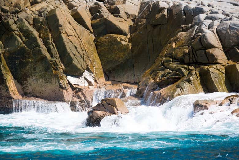 Paseo en barco por las bahías de Huatulco Civitatis México