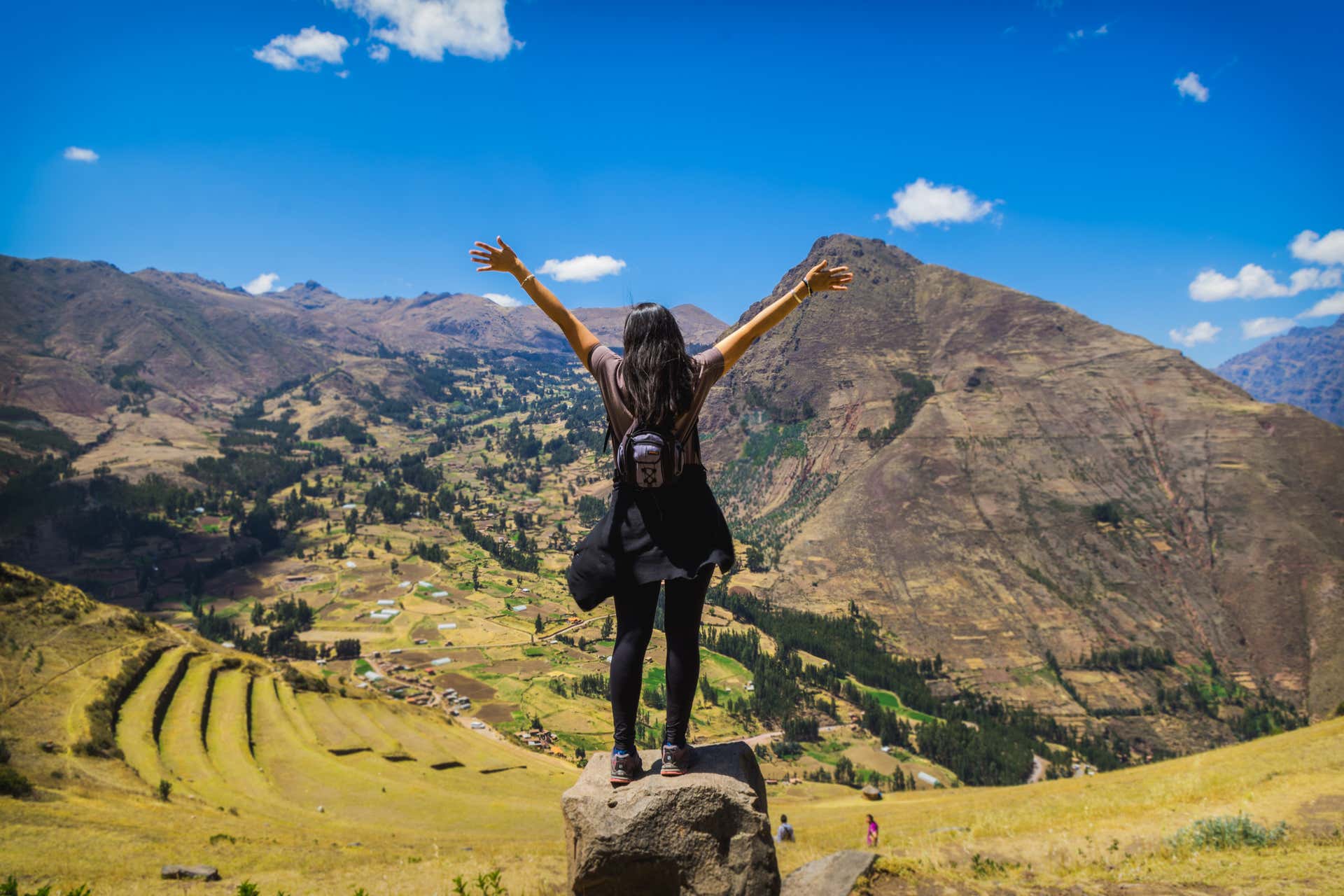 Day Trek To Machu Picchu Through The Lares Valley Urubamba