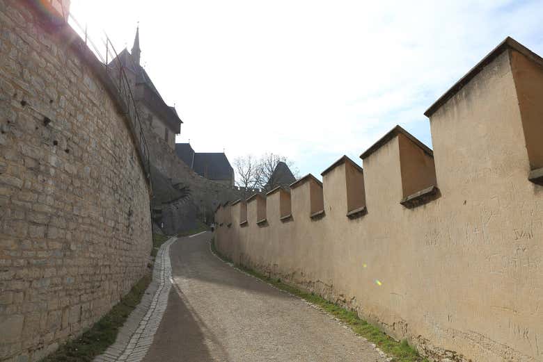 Day Trip to Karlštejn Castle from Praga Prague