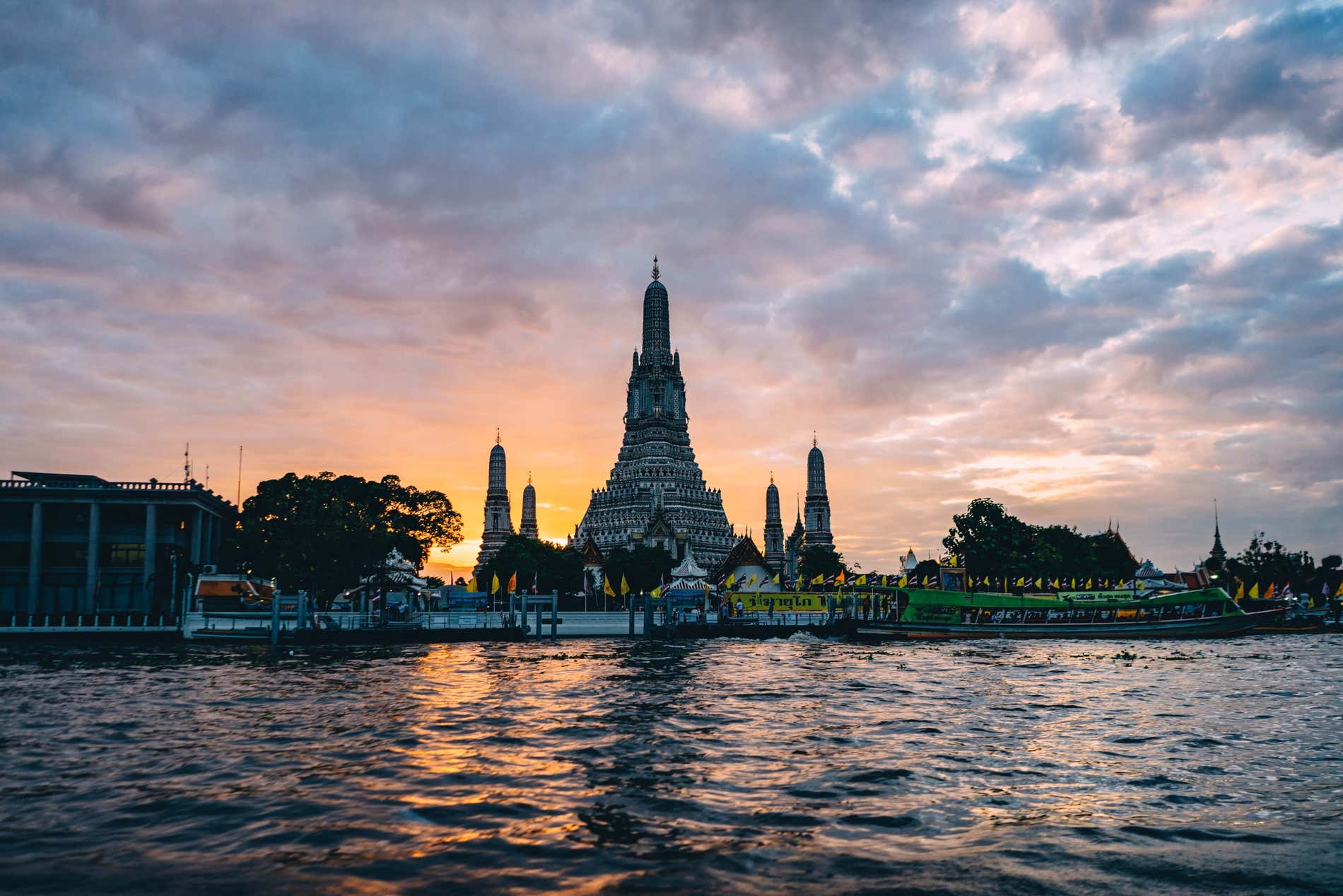 Wat Arun al atardecer