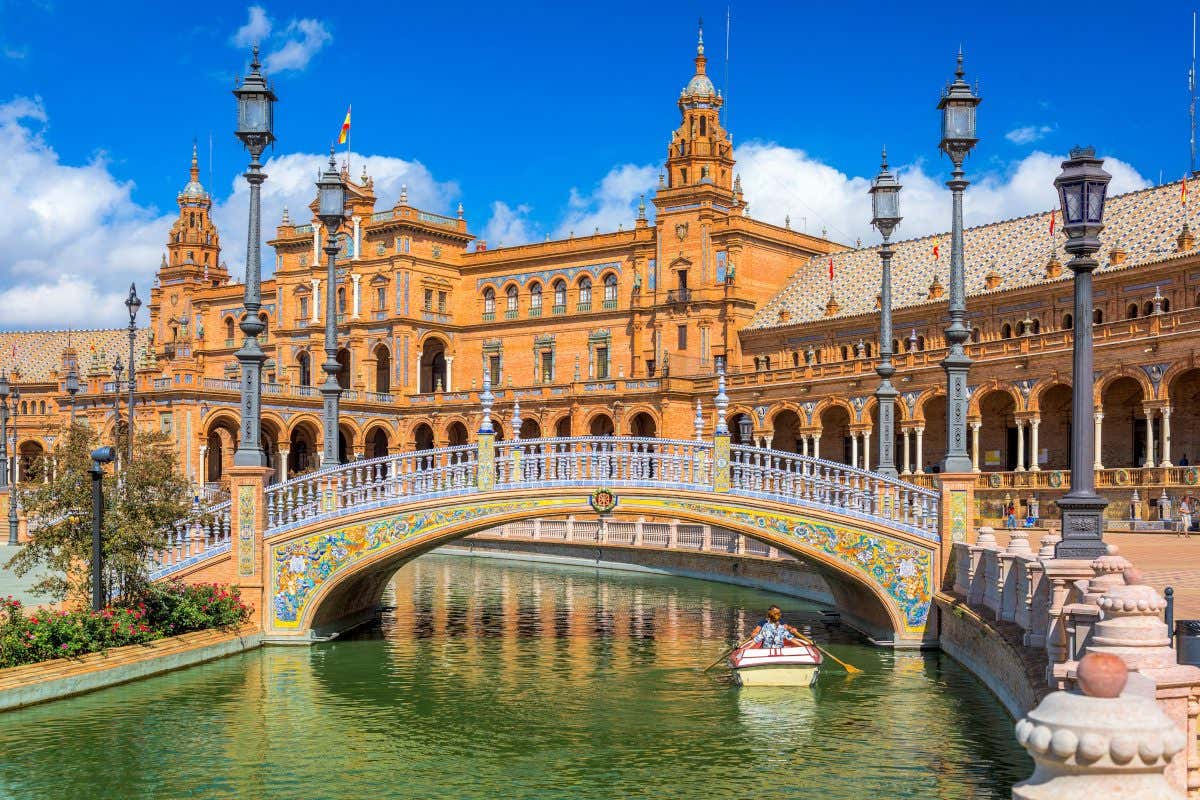 Ponte na Plaza de España, um dos cenários de Star Wars