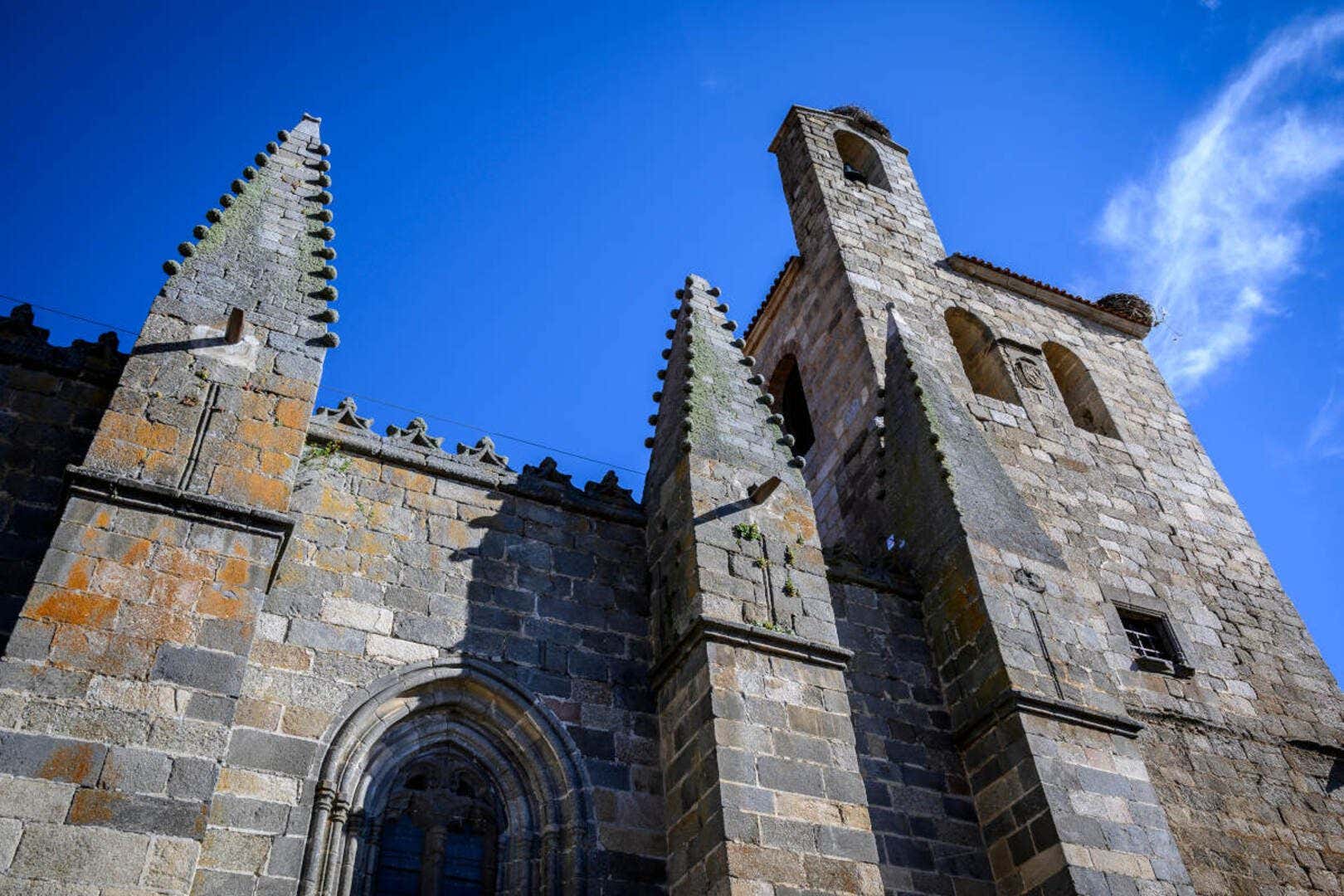 Una iglesia de piedra en Bonilla de la Sierra