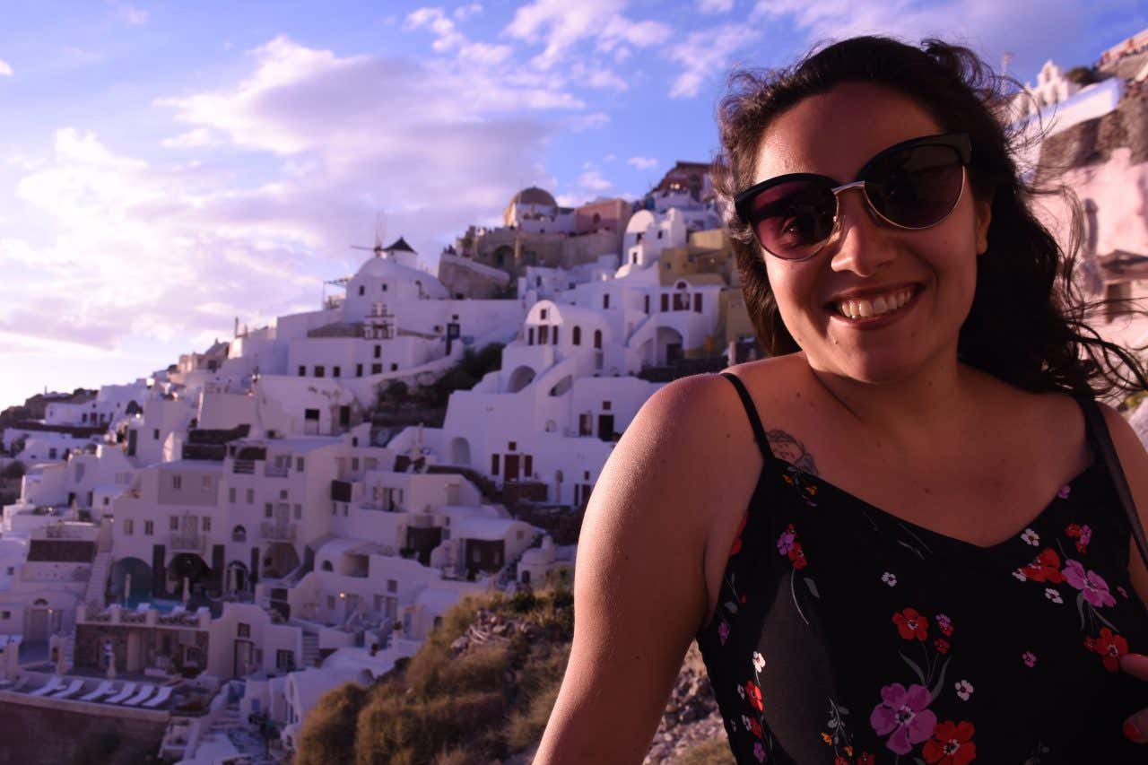 Larissa Andrade disfrutando de sus vacaciones en Santorini