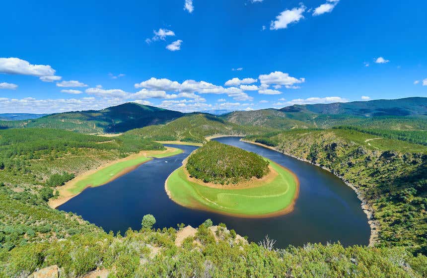 Meandro del Melero de Ríomalo de Abajo, en el río Alagón. Es uno de los sitios más bonitos de Extremadura