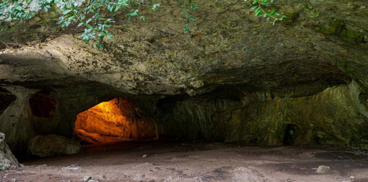 Entrada a la Cueva de las Brujas en Zugarramurdi