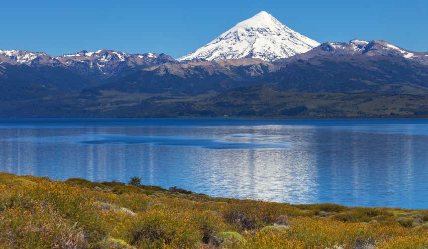 Panorámica del volcán Lanín