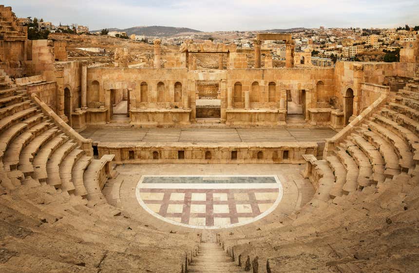 Uno de los teatros de la ciudad de Jerash, en Jordania. 