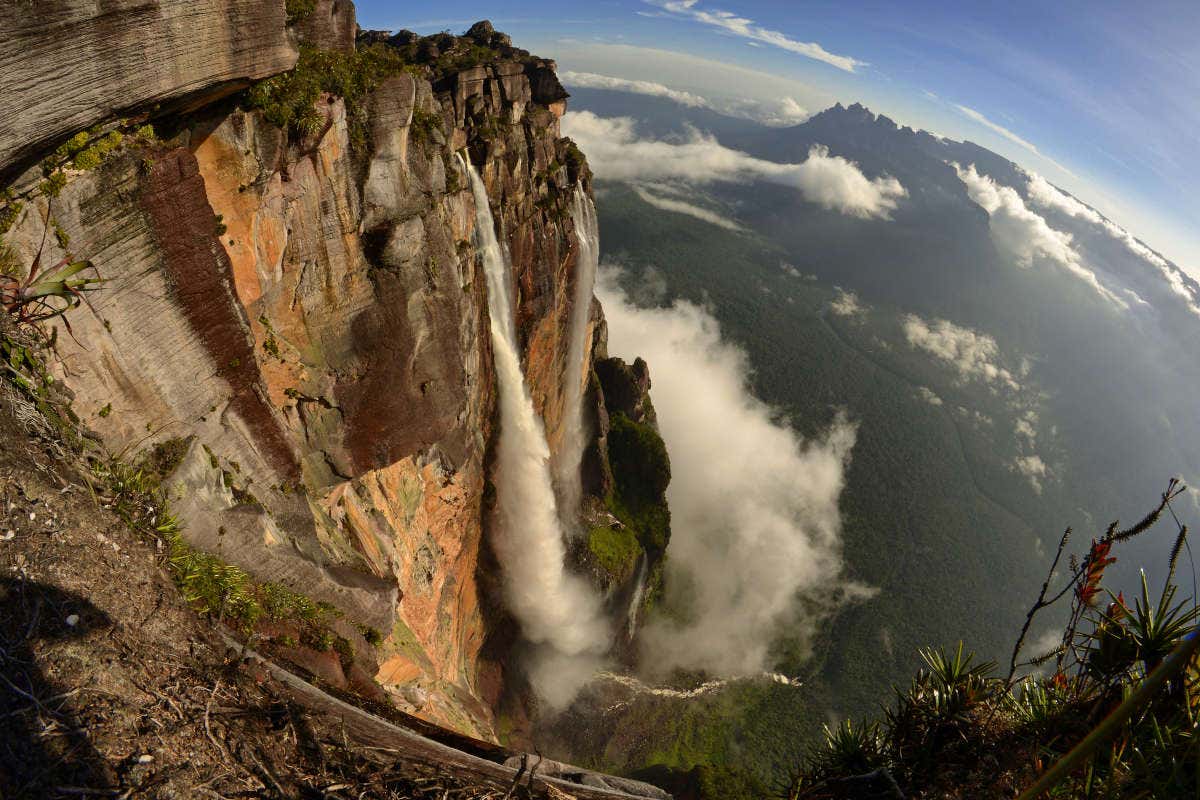Dónde está la cascada más alta del mundo que inspiró Up