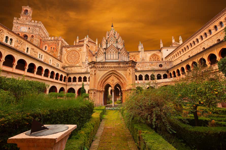 Claustro do mosteiro de Guadalupe, em Cáceres, na Espanha