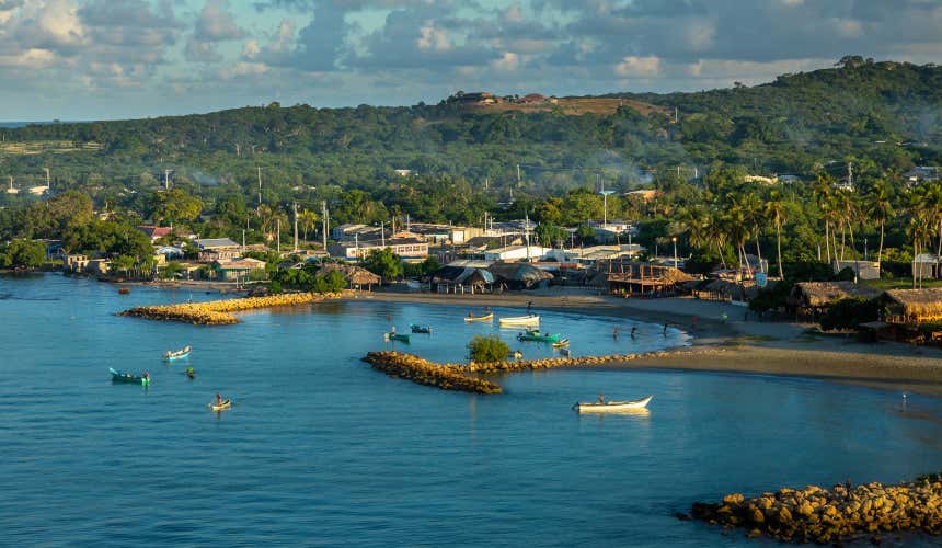 Costa de la isla de Tierra Bomba, situada frente a Cartagena de Indias