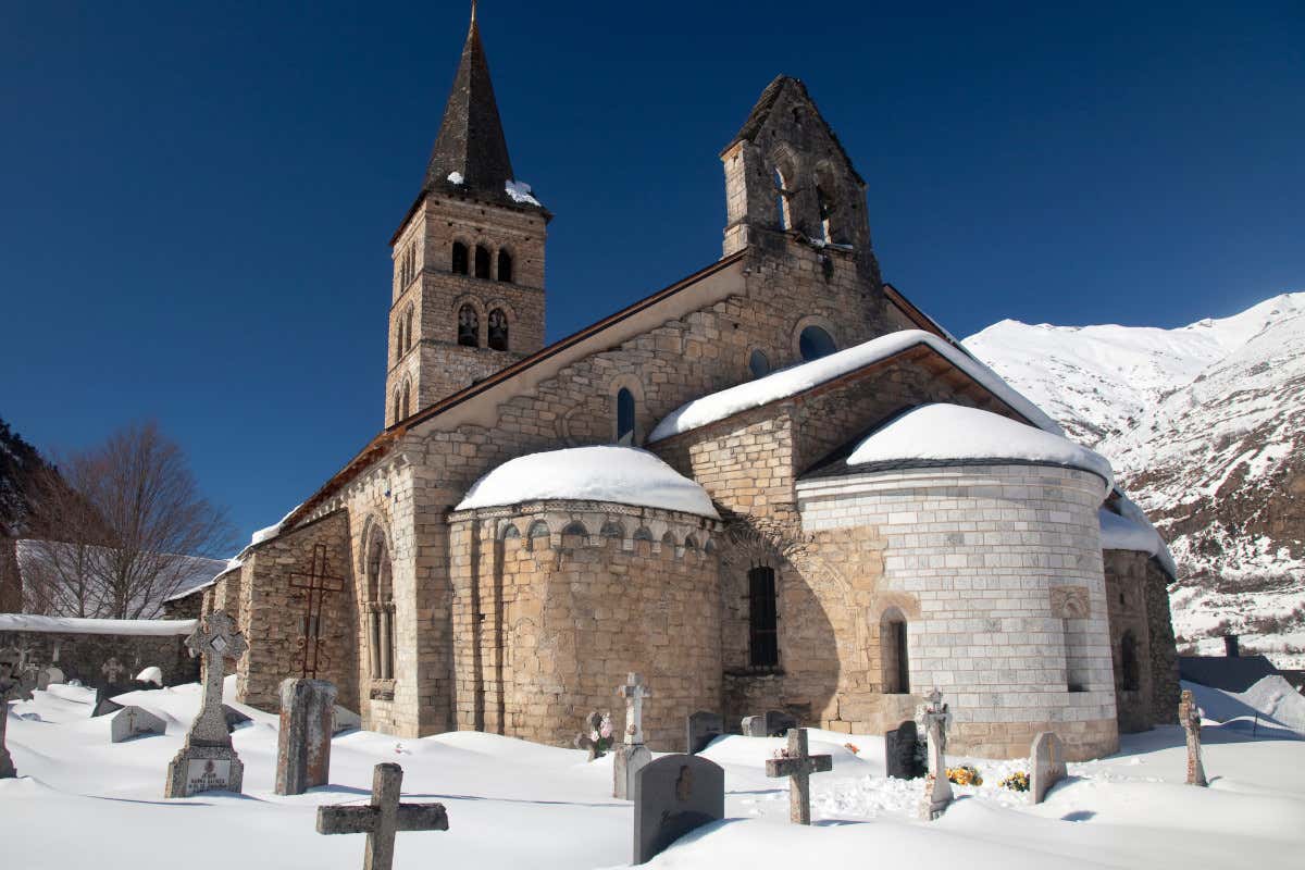 Iglesia románica de Arties, en el Pirineo catalán