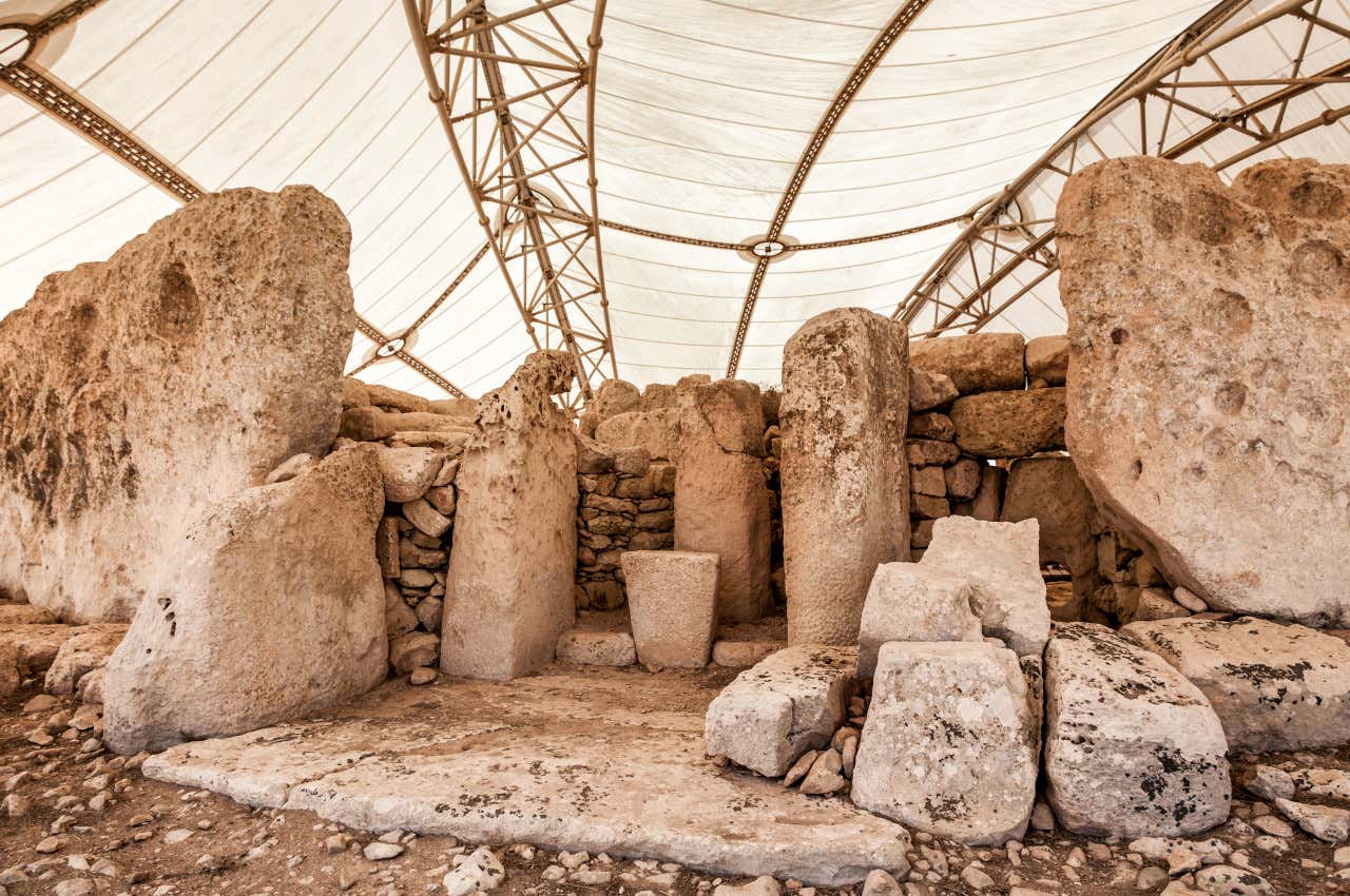 Ruinas en los templos megalíticos Hagar Qim, en Malta