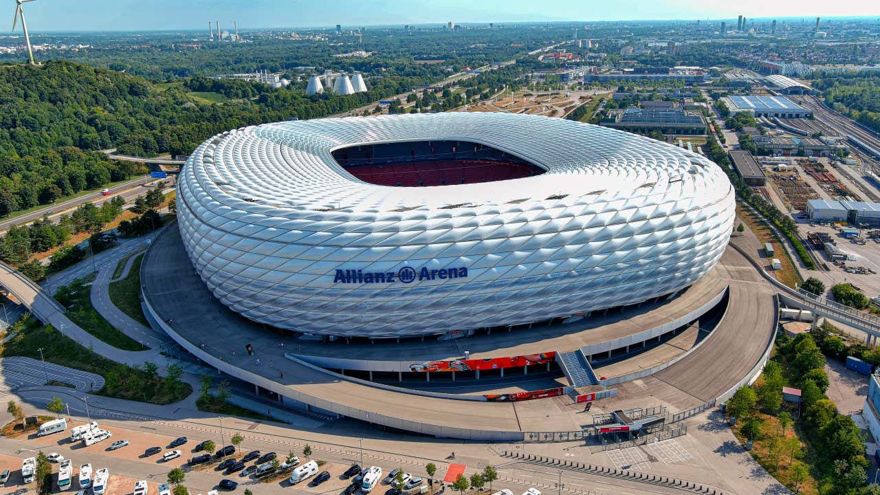 Estrutura do Allianz Arena, o estádio do Bayern visto de longe