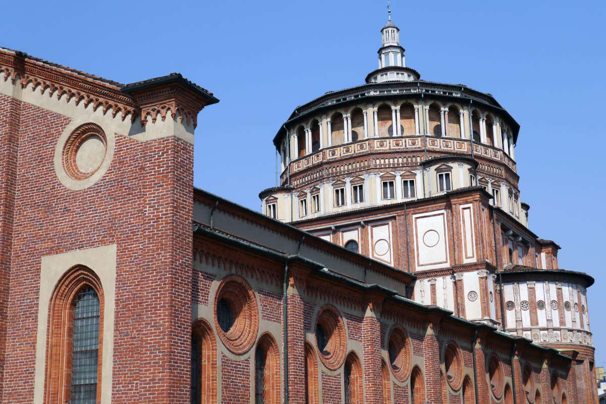 La Chiesa di Santa Maria delle Grazie da una prospettiva laterale