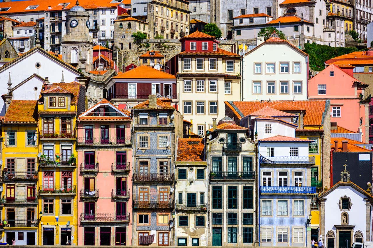 Las típicas fachadas de colores de Oporto