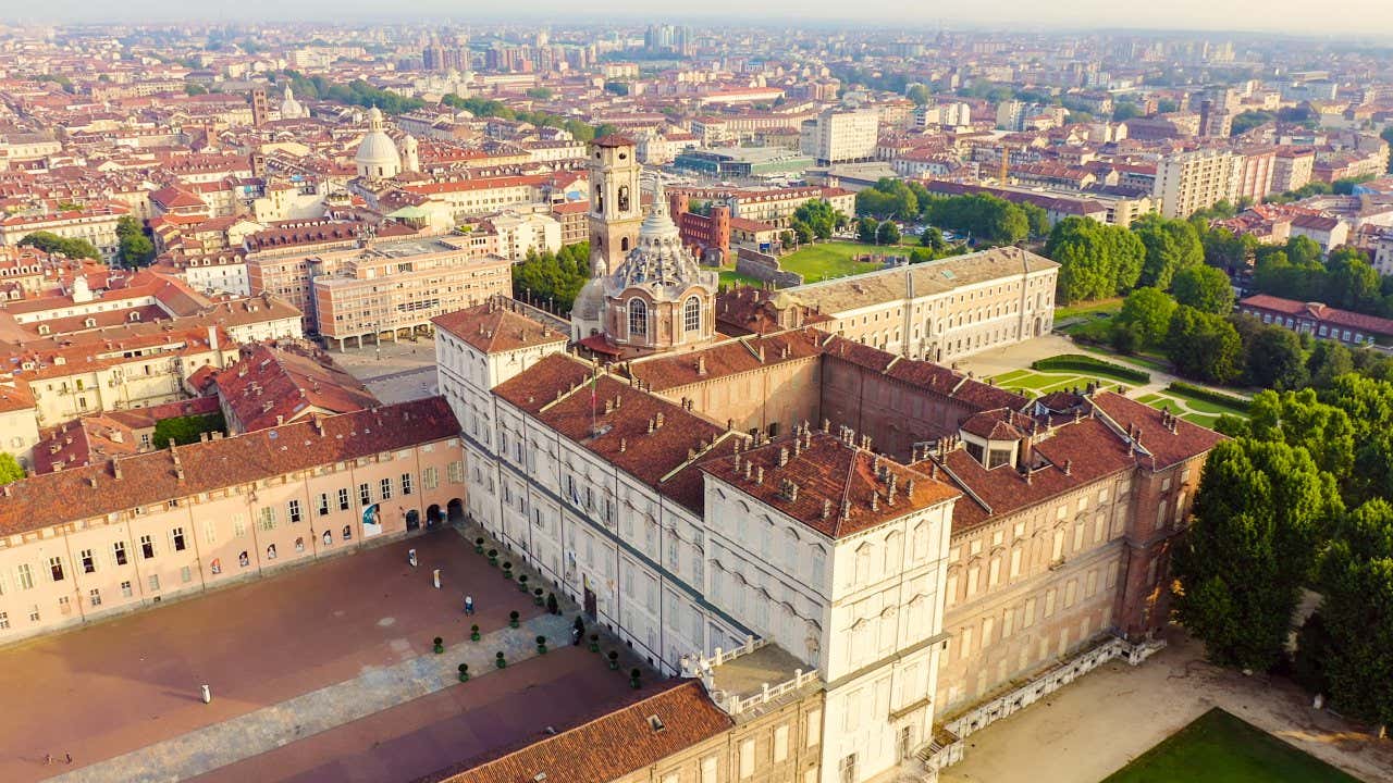 Vue aérienne sur le Palais royal de Turin, un des lieux à visiter