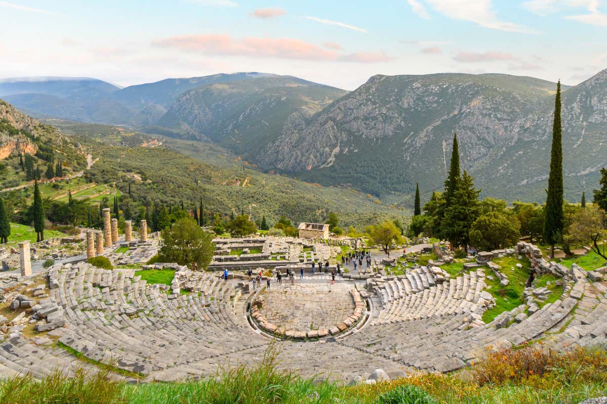 Ruinas de un teatro griego al aire libre