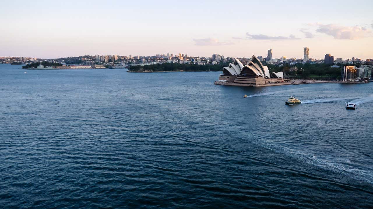 Vue sur la baie de de Sydney et le bâtiment de l'Opéra en arrière-plan