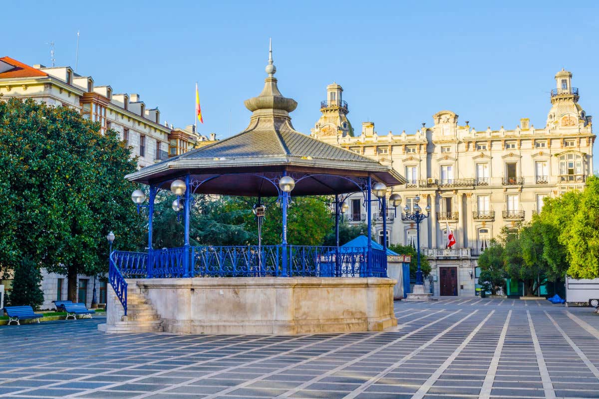 Una cassa armonica in una piazza di Santander