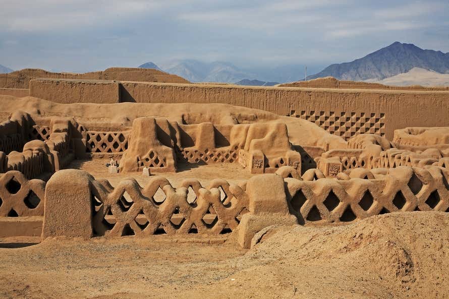 Las ruinas de Chan Chan en Perú