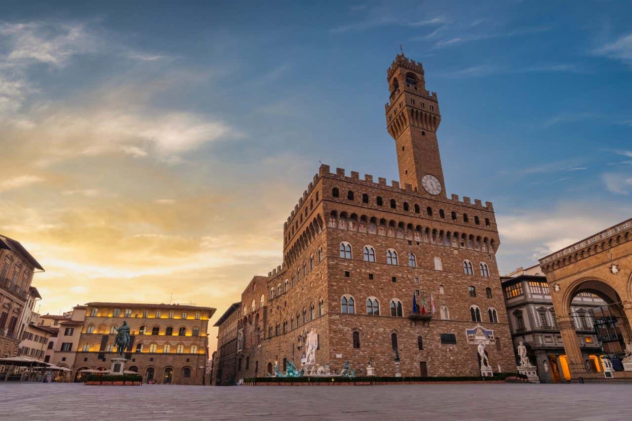 Panorâmica do Palazzo Vecchio e a Torre de Arnolfo
