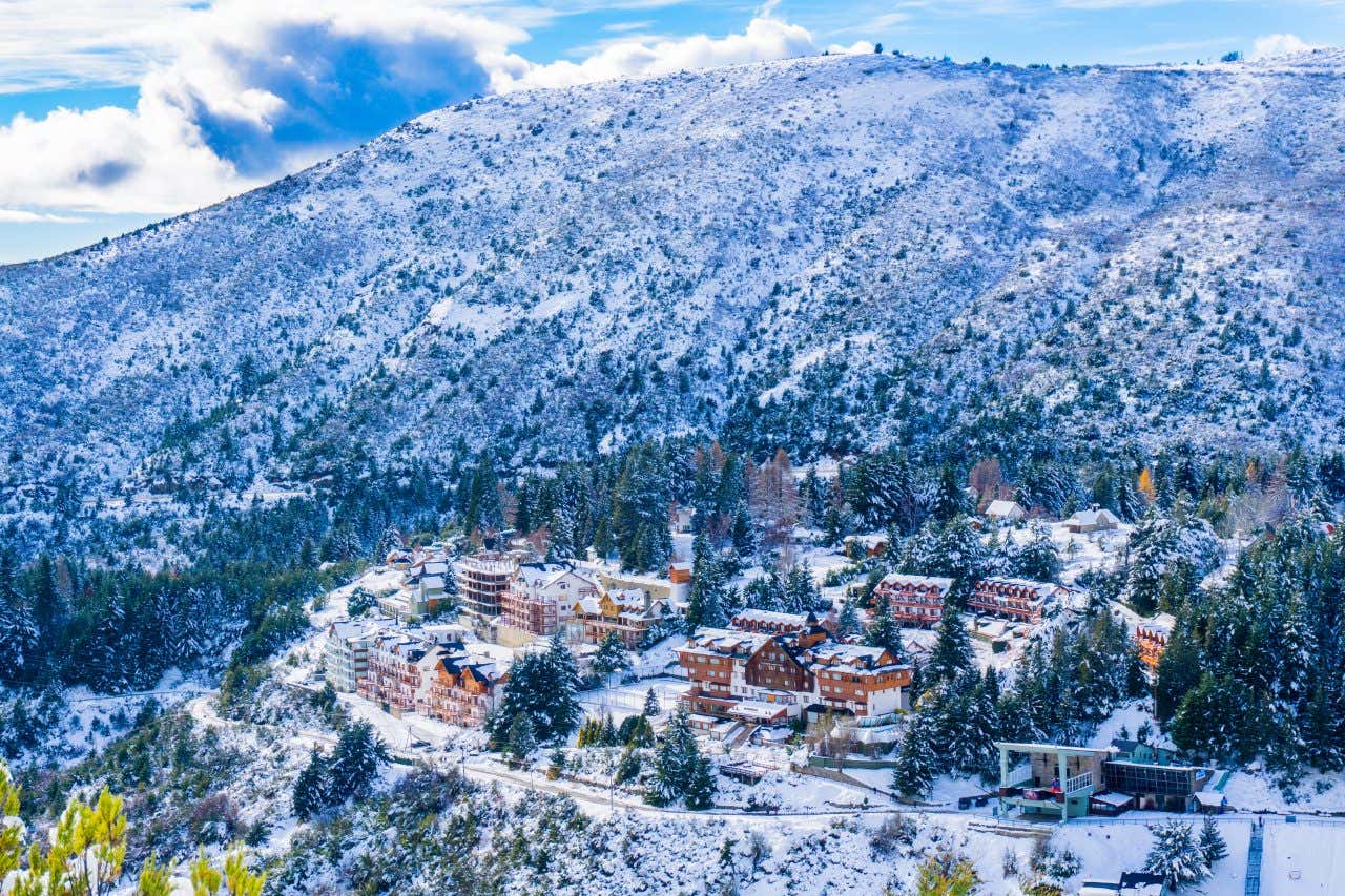 Vue sur le village de Cerro Catedral, la meilleure station de ski d'Amérique du Sud