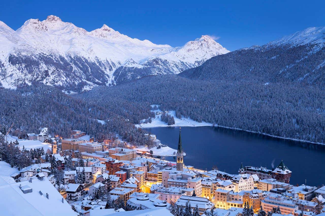 Vue sur le village se Saint-Moritz, l'une des meilleures stations de ski au monde