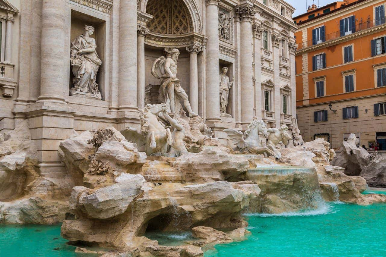 Fontaine de Trevi, l'un des endroits emblématiques de la ville de l'amour