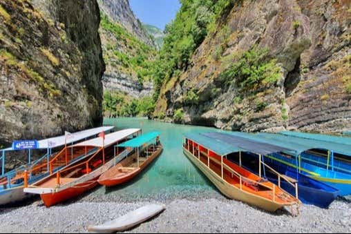 Relax on the Lake Koman shore