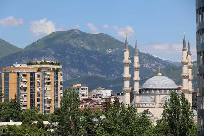 Discover the beauty of Tirana