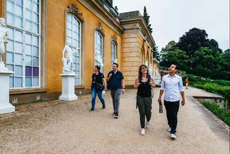 Explore Sanssouci Palace's surroundings