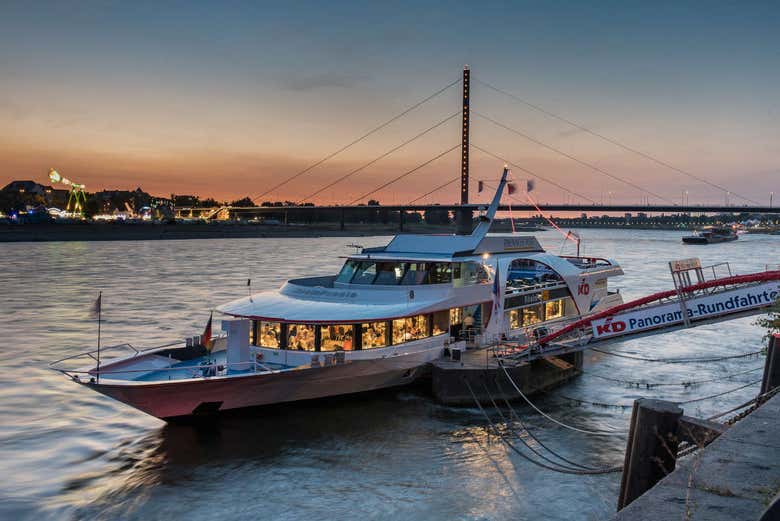 Düsseldorf boat ride