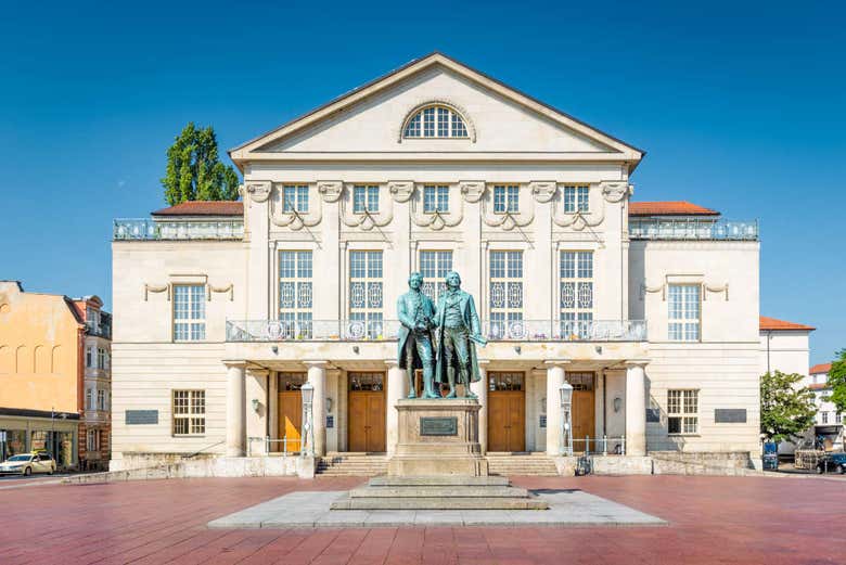 Goethe and Schiller monument