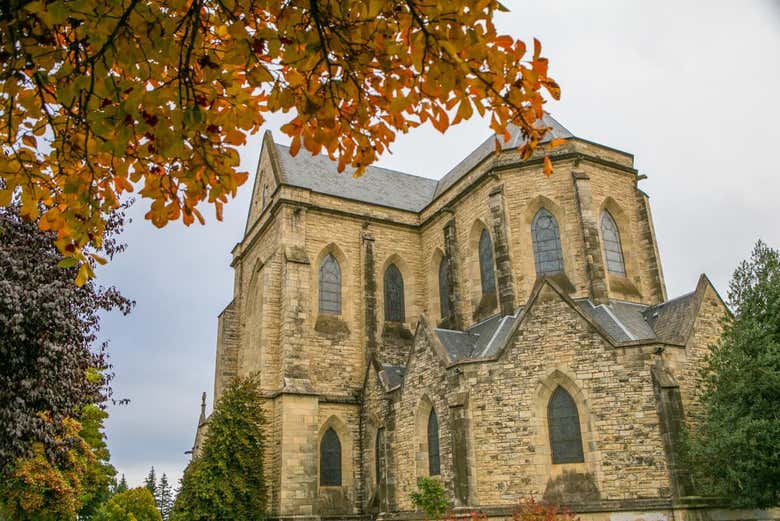 Fachada de la Catedral de Nuestra Señora del Nahuel Huapi