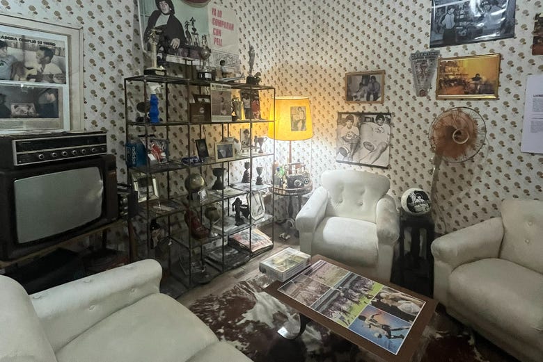 All'interno della Casa-Museo di Diego Armando Maradona