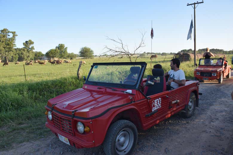 Tour en Citroën Méhari