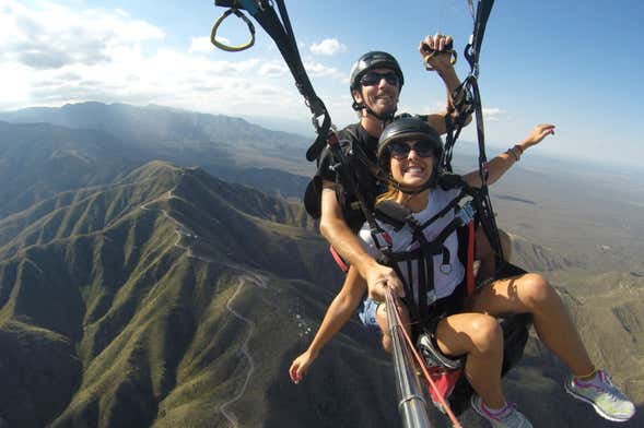 Vuelo en parapente por Mendoza