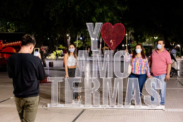 Desfrutando da visita por Termas de Río Hondo