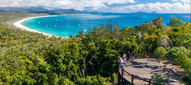 Whitsunday Island Excursion + Snorkeling from Airlie Beach