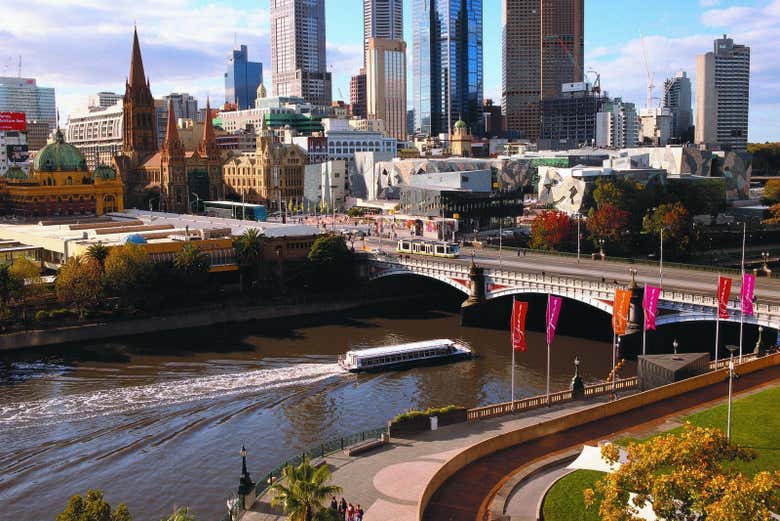 Get to know Melbourne during your stay Down Under