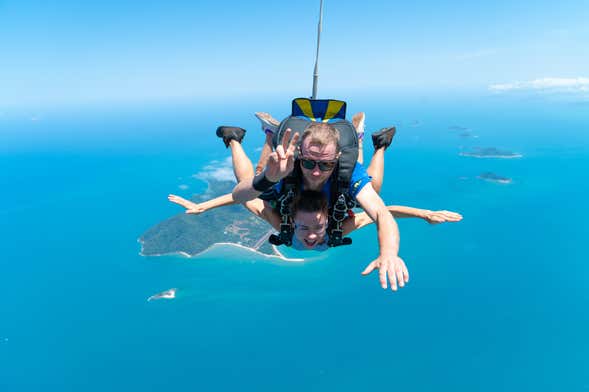 Skydiving at Mission Beach