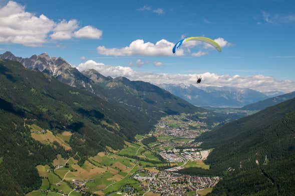 Vol en parapente au-dessus du Tyrol