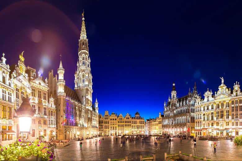 Uncover Brussels' secrets at the Grand Place