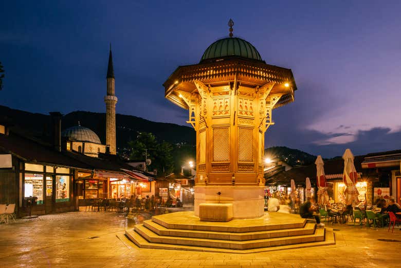 Night Tour of Sarajevo - Book Online at Civitatis.com